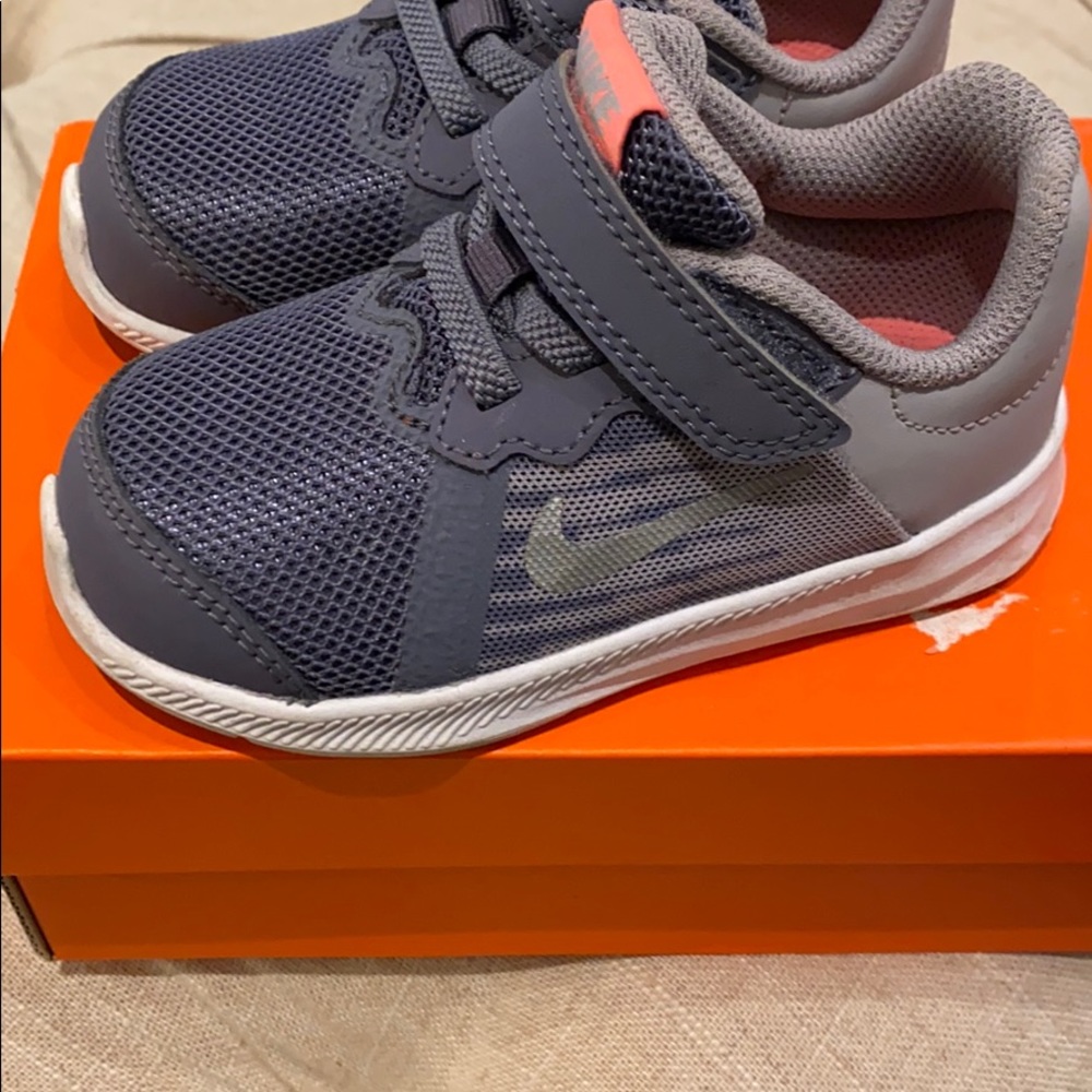 Nike Downshifter sz 6